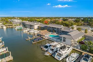 900 Broad Ave S, Naples, FL 34102 - Photo 15
