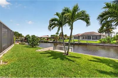 3813 SE 12th Pl, Cape Coral, FL 33904 - Photo 23