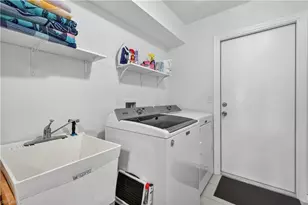 3813 SE 12th Pl, Cape Coral, FL 33904 - Photo 19