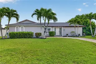 3813 SE 12th Pl, Cape Coral, FL 33904 - Photo 1