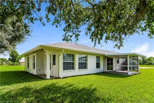 306 NE 17th Pl, Cape Coral, FL 33909 - Photo 15