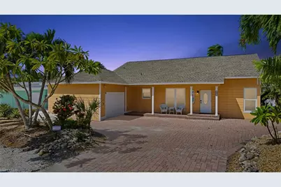 421 Connecticut St, Fort Myers Beach, FL 33931 - Photo 25