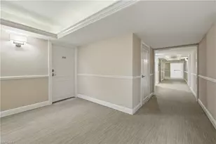 1977 Gulf Shore Blvd N, Naples, FL 34102 - Photo 3