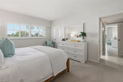 1977 Gulf Shore Blvd N #306, Naples, FL 34102 - Photo 19