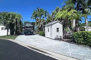 1408 Pearl Lake Point, Naples, FL 34114 - Photo 1