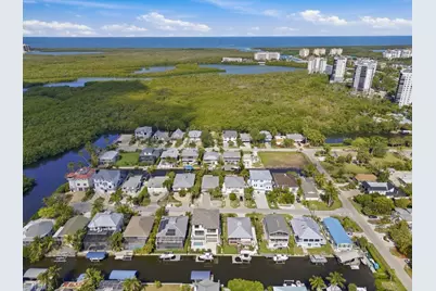 1286 Belaire Ct, Naples, FL 34110 - Photo 35