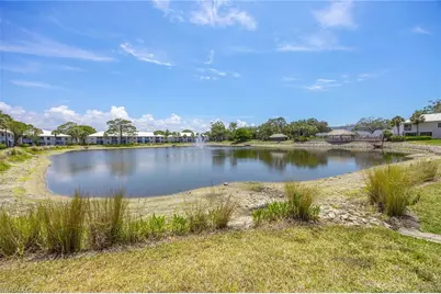 822 Gulf Pavillion Dr #202, Naples, FL 34108 - Photo 21