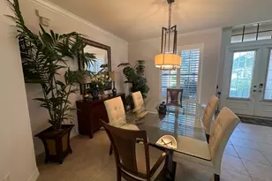 967 Tivoli Ct, Naples, FL 34104 - Photo 5