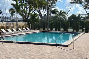 5327 Summerlin Rd, Fort Myers, FL 33919 - Photo 11