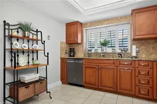 1784 Pine Glade Cir, Fort Myers, FL 33907 - Photo 3
