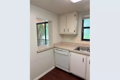 1440 Green Valley Cir #604, Naples, FL 34104 - Photo 5