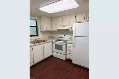 1440 Green Valley Cir #604, Naples, FL 34104 - Photo 3