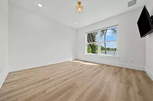 7985 Beaumont Ct, Naples, FL 34109 - Photo 27