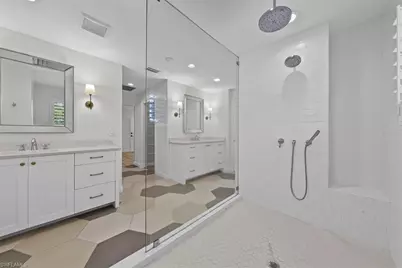 7985 Beaumont Ct, Naples, FL 34109 - Photo 17