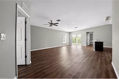 3911 14th St SW, Lehigh Acres, FL 33976 - Photo 13