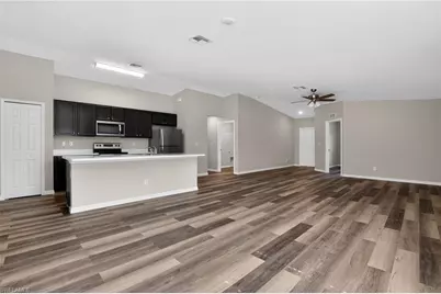 3603 21st St SW, Lehigh Acres, FL 33976 - Photo 11