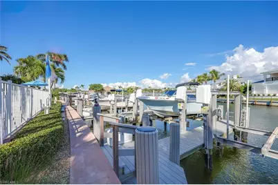 2100 Gulf Shore Blvd N #212, Naples, FL 34102 - Photo 27