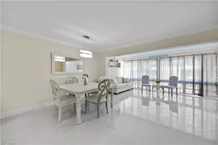 2100 Gulf Shore Blvd N, Naples, FL 34102 - Photo 11