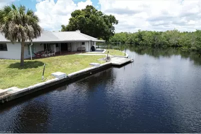 1318 Thompson St, North Fort Myers, FL 33903 - Photo 33