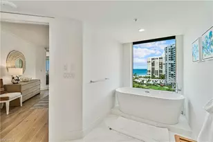 4021 Gulf Shore Blvd N, Naples, FL 34103 - Photo 15