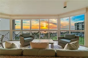 4021 Gulf Shore Blvd N, Naples, FL 34103 - Photo 21