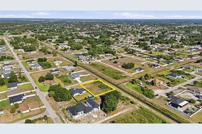 4701 Hanna Ave S, Lehigh Acres, FL 33976 - Photo 15