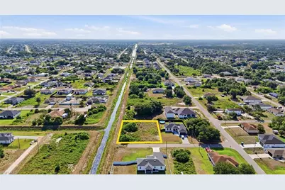 4701 Hanna Ave S, Lehigh Acres, FL 33976 - Photo 7