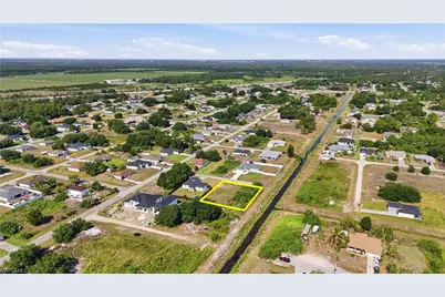 4701 Hanna Ave S, Lehigh Acres, FL 33976 - Photo 13