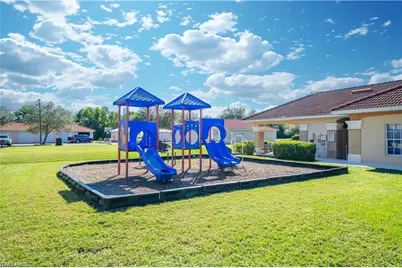 4172 Castilla Cir #101, Fort Myers, FL 33916 - Photo 41