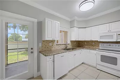 4172 Castilla Cir #101, Fort Myers, FL 33916 - Photo 9