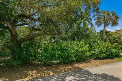 375 Gumbo Limbo Ln, Marco Island, FL 34145 - Photo 25