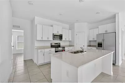 4007 San Clemente Ct, North Fort Myers, FL 33917 - Photo 11