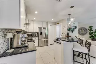 156 Stanhope Cir, Naples, FL 34104 - Photo 7