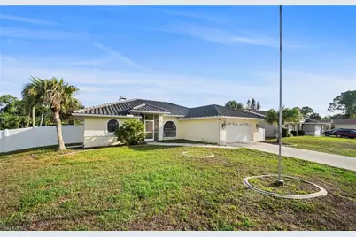 1426 Scenic St, Lehigh Acres, FL 33936 - Photo 3