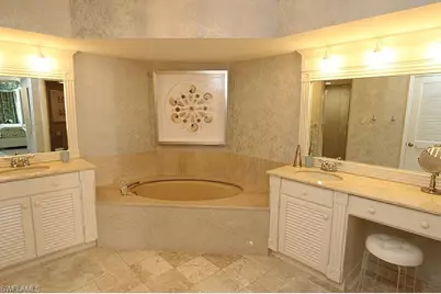 4251 Gulf Shore Blvd N #17A, Naples, FL 34103 - Photo 17