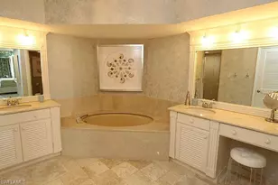 4251 Gulf Shore Blvd N, Naples, FL 34103 - Photo 17