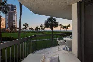 4551 Gulf Shore Blvd N, Naples, FL 34103 - Photo 5