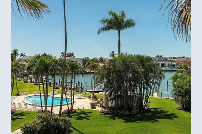 400 Park Shore Dr #304, Naples, FL 34103 - Photo 13