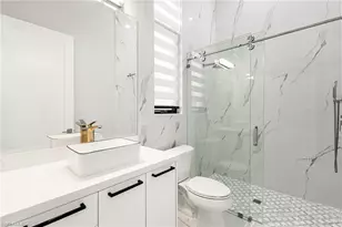 10 Caribbean Rd, Naples, FL 34108 - Photo 33