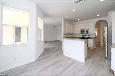 3927 Aurora Ct, Naples, FL 34116 - Photo 11