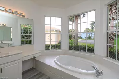 3927 Aurora Ct, Naples, FL 34116 - Photo 25