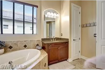 7636 Sussex Ct, Naples, FL 34113 - Photo 19