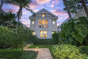 42 6th St S, Naples, FL 34102 - Photo 1