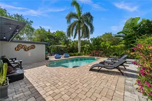 38 Willoughby Dr, Naples, FL 34110 - Photo 11