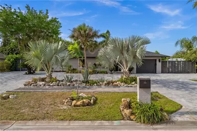 38 Willoughby Dr, Naples, FL 34110 - Photo 5