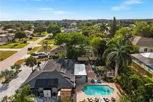 38 Willoughby Dr, Naples, FL 34110 - Photo 47