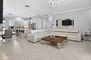 2863 Everglades Blvd N, Naples, FL 34120 - Photo 5