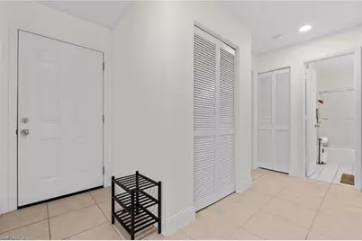 732 Woodshire Ln #I5, Naples, FL 34105 - Photo 3