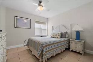 732 Woodshire Ln, Naples, FL 34105 - Photo 9