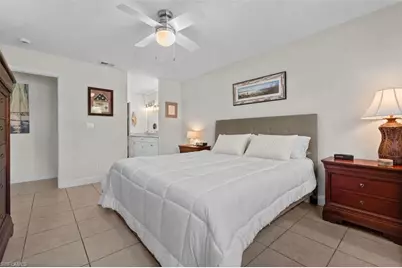 732 Woodshire Ln #I5, Naples, FL 34105 - Photo 13